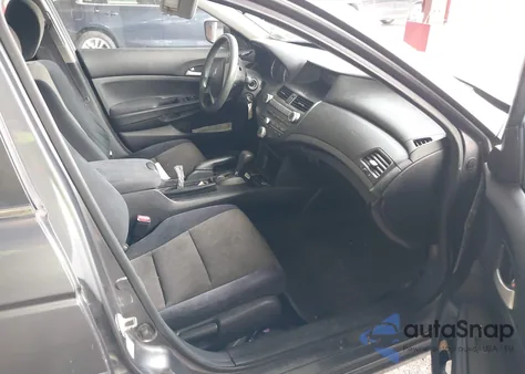 2010 Honda Accord 2.4 Lx from USA, damaged, VIN 1HGCP2F33AA103884